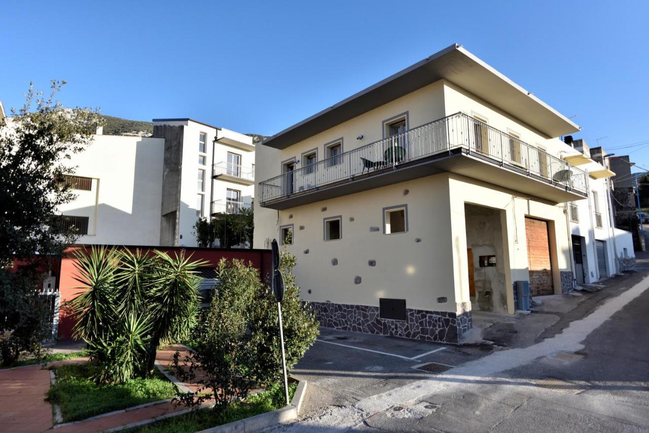 Inah Rooms Dorgali Exterior photo